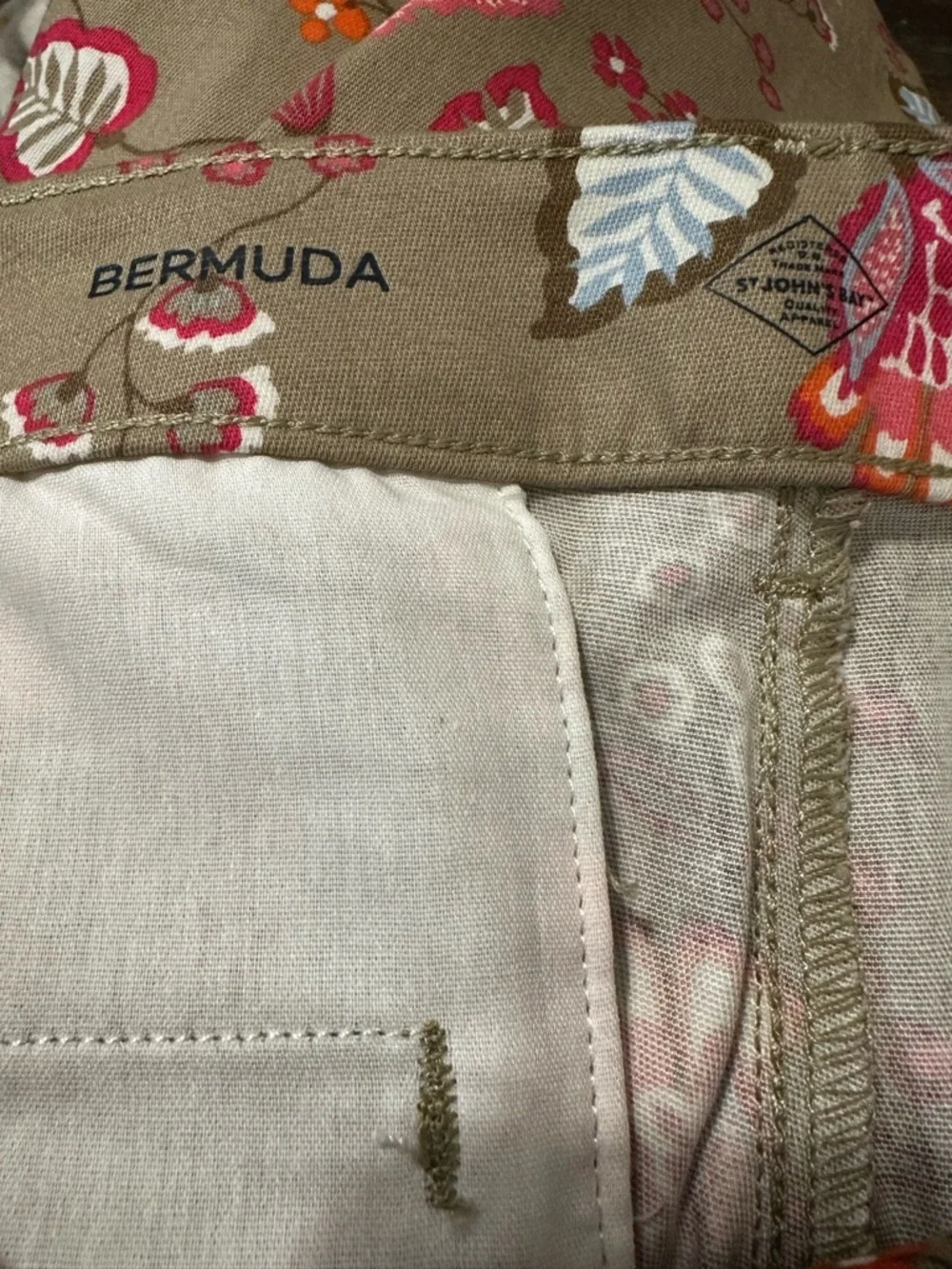 St. John’s Bay Size 14 Floral Bermuda Shorts NWT - Picture 5 of 9